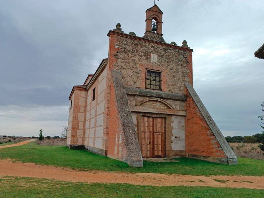 ermita-nuestra-sra-del-agavanzal-4